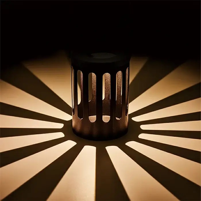 カメヤマ LEDソーラーストライプ ランタン